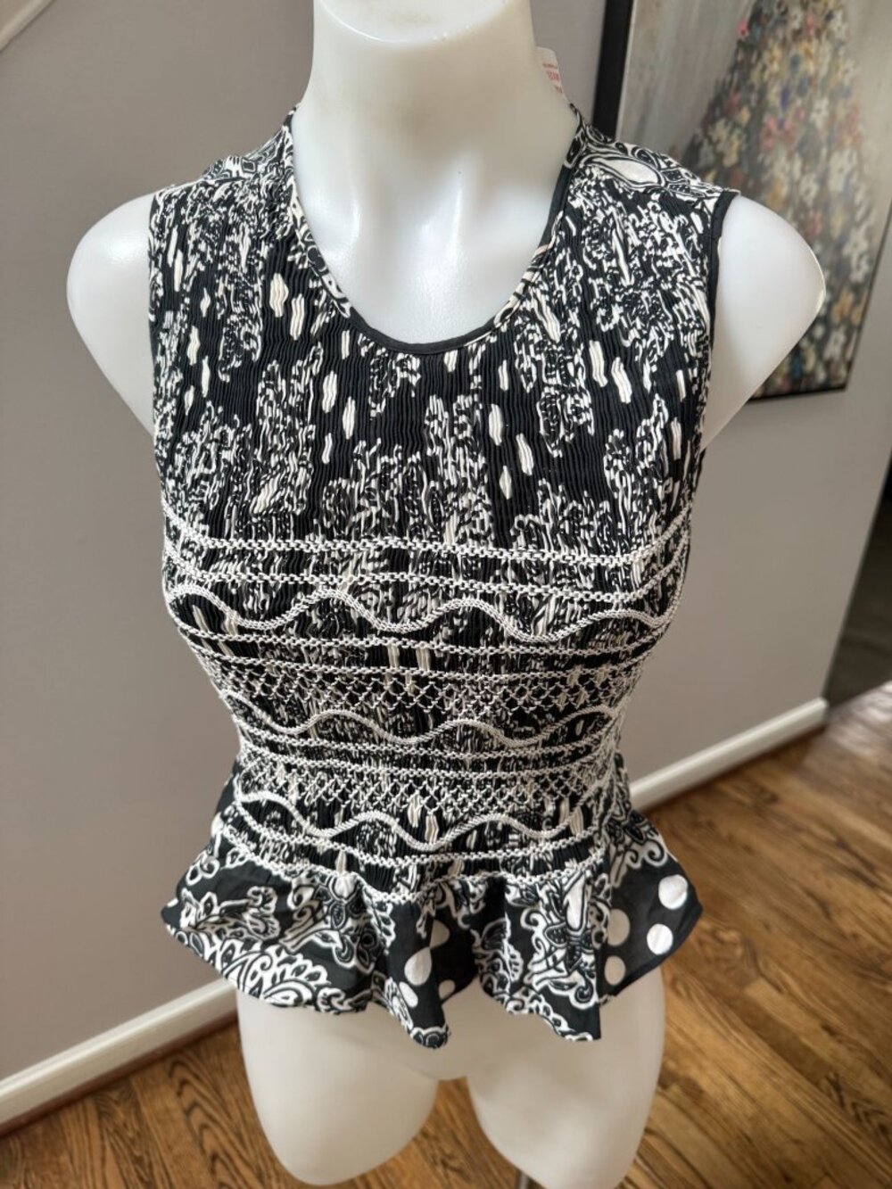 Loretta Caponi Firenze 100% Cotton Smocked Embroidered Top Black White XS
